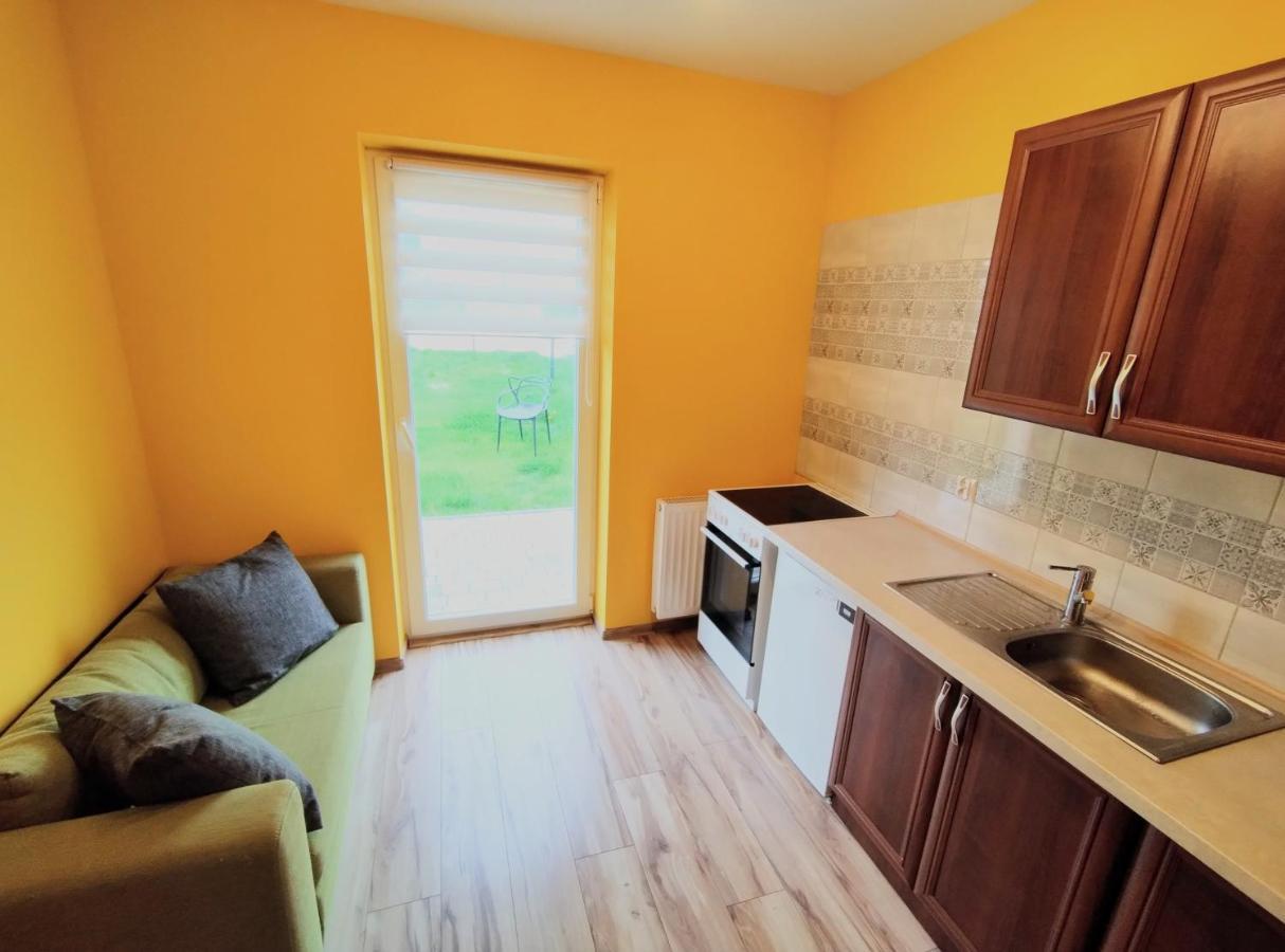 Yellow Apartment Wieliczka Bagian luar foto
