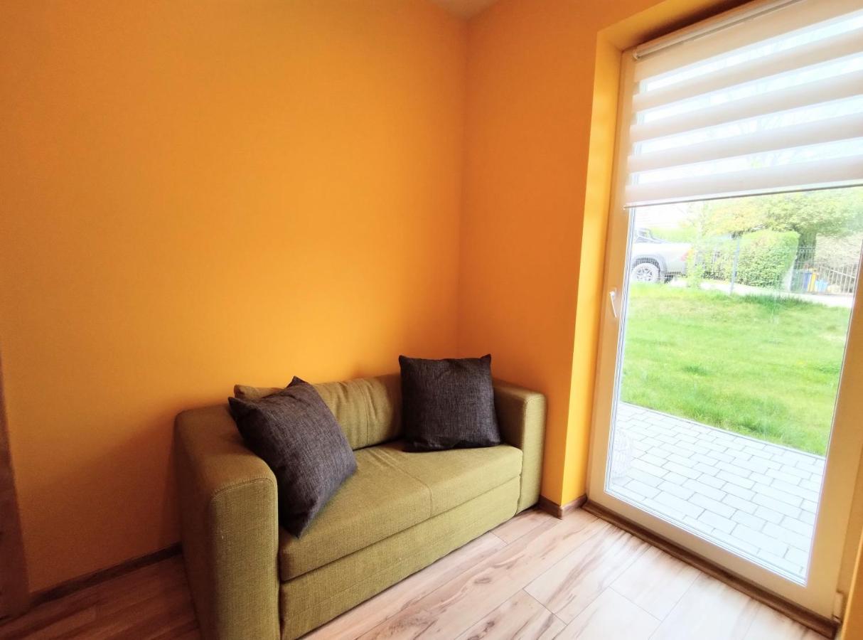 Yellow Apartment Wieliczka Bagian luar foto